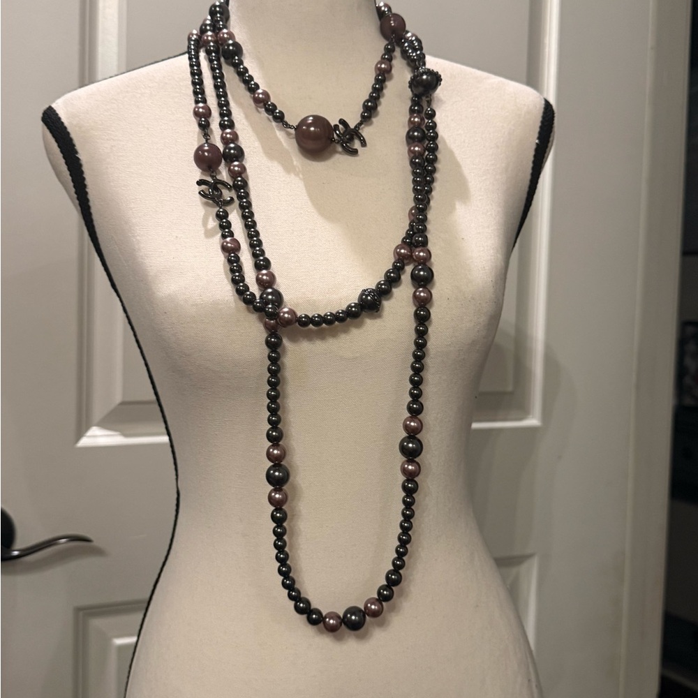 Elegant Black and Brown Beaded Necklace